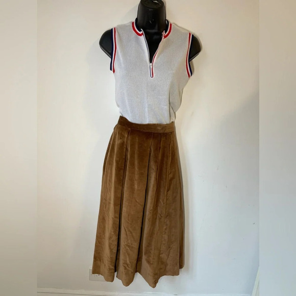 Vintage MJ Concepts in Sportswear Brown Velvet Midi Long Skirt - Picture 6 of 8